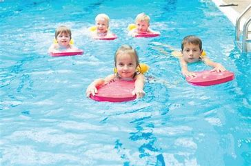 Sicher schwimmen lernen!
Bitte beachten sie bei der Buchung, das die Kurse auch an Feiertagen statt finden